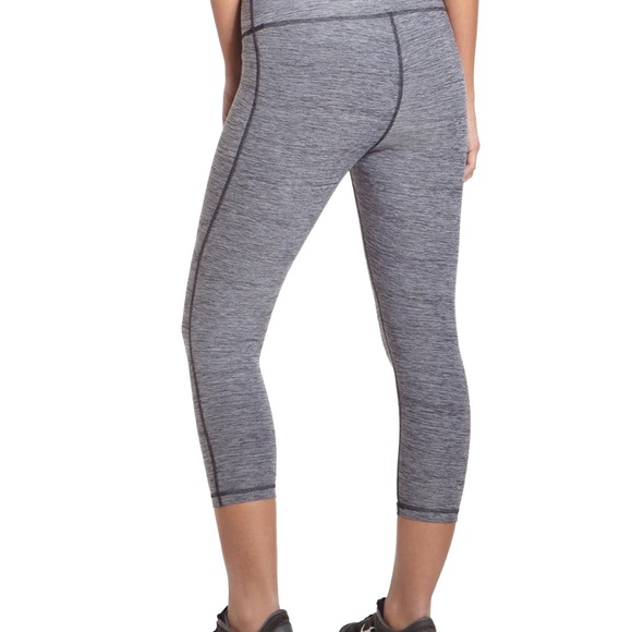 031EA.- Endeavor Athletic. Eclipse Capri. Size Large - Picture 3 of 5